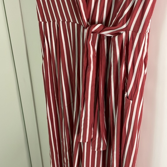 Everly Jumpsuit - Size Medium - Picture 10 of 12